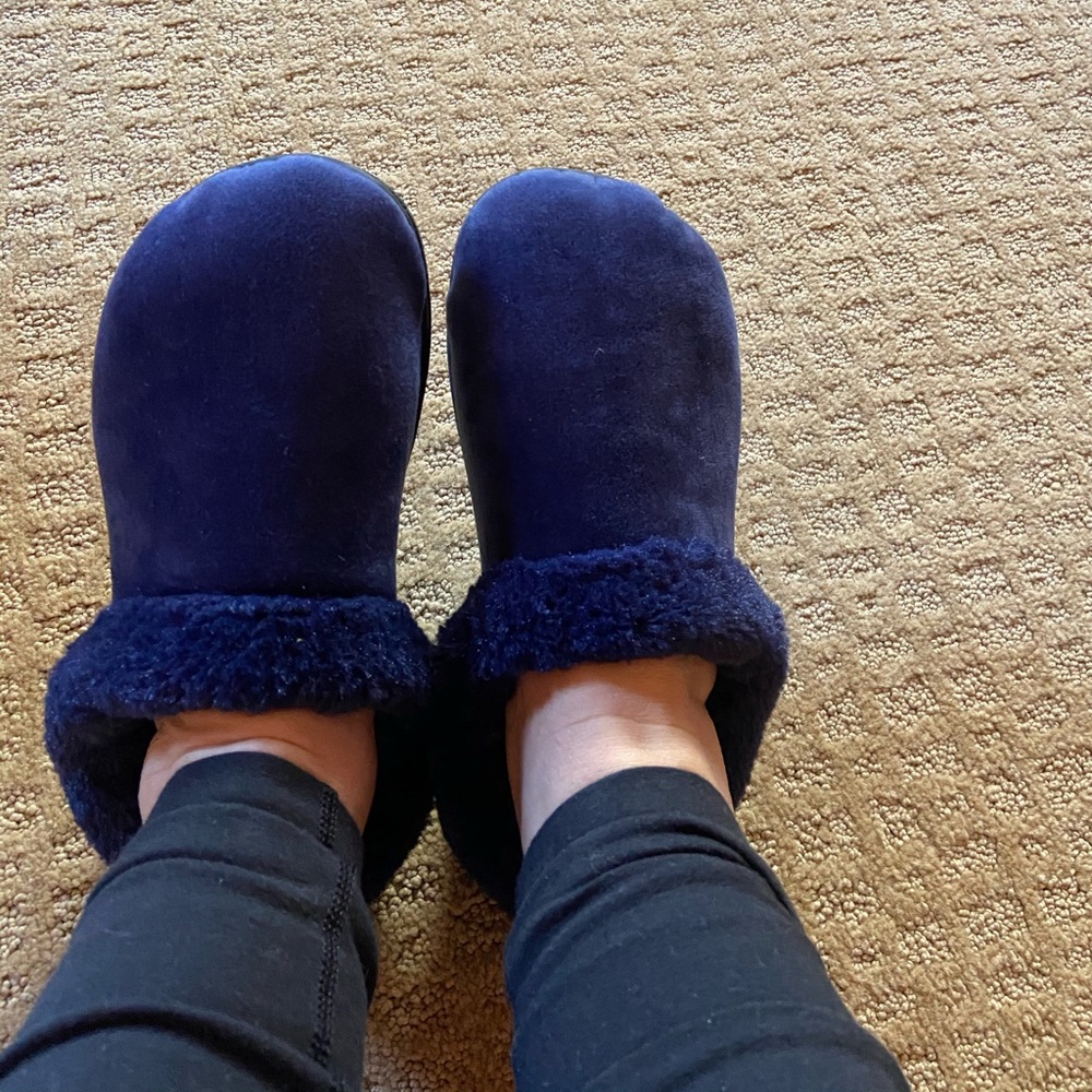 Dear Foam BRAND NEW slippers